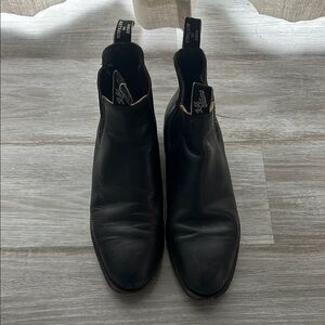 RM WILLIAMS black leather boots